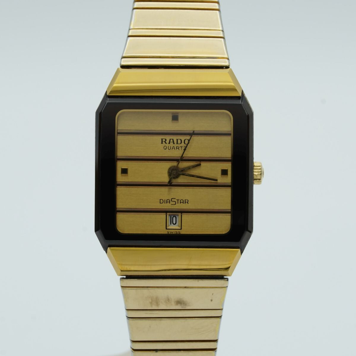 7329731