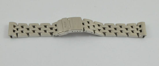 7603896