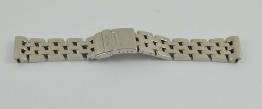 7603896