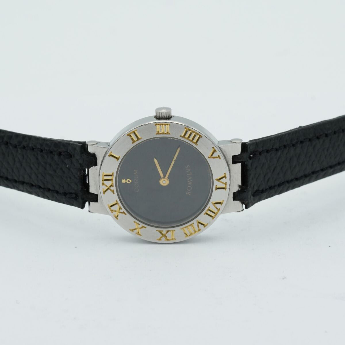 Corum uhr 2025 romulus
