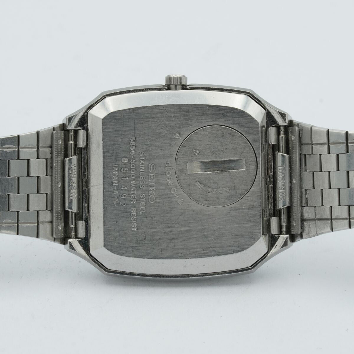 【内祝い】 VINTAGE 28MM UHR HERREN QUARTZ KING SEIKO ARMBANDUHR Halle Uhrenatelier  | 5856-5000 時計